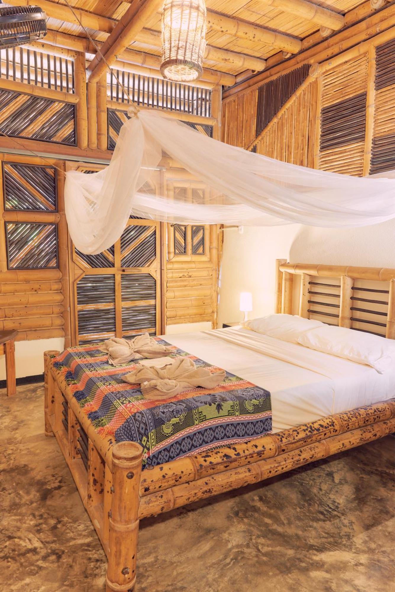 פאלומינו Coco Saenkala Hostel מראה חיצוני תמונה